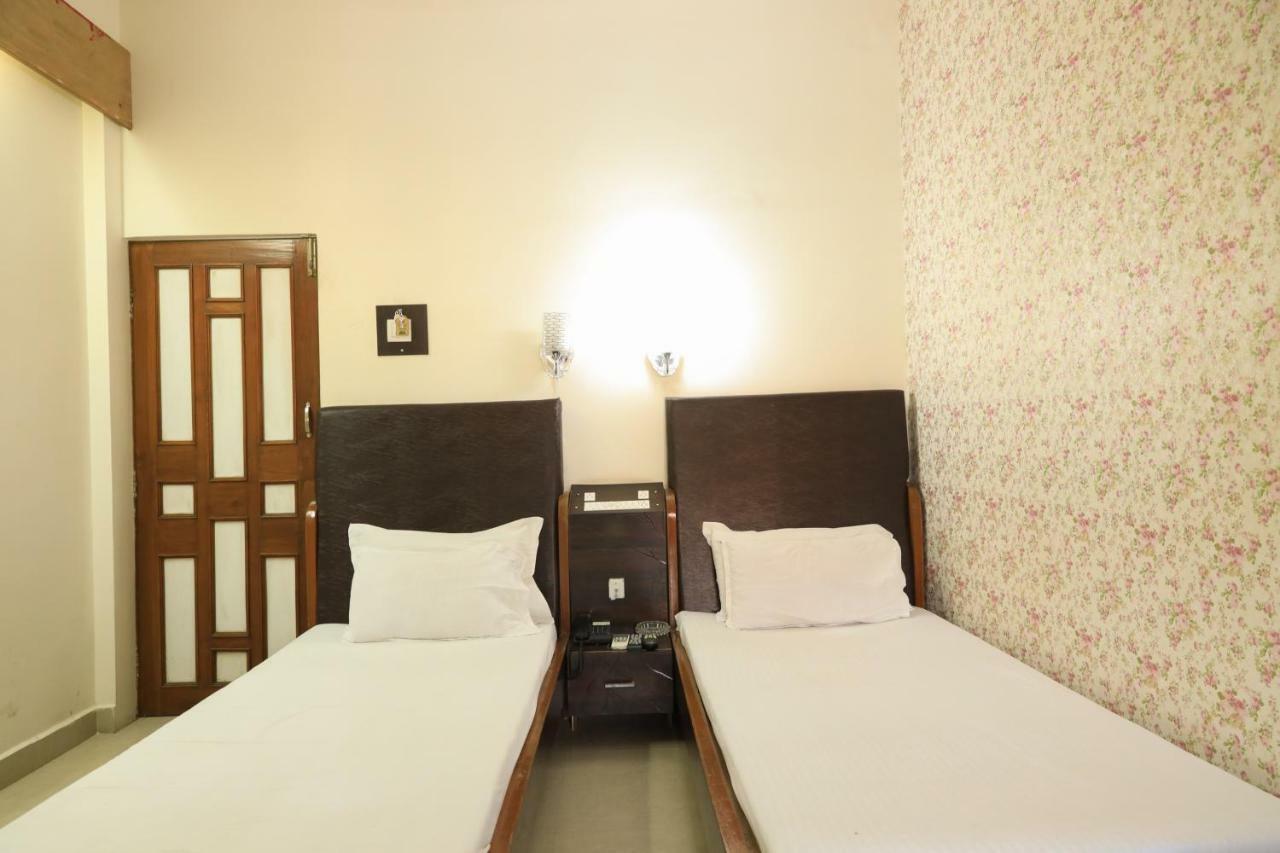 Hôtel Spot On 39820 Shree Vaibhav Saver à Nagpur Extérieur photo