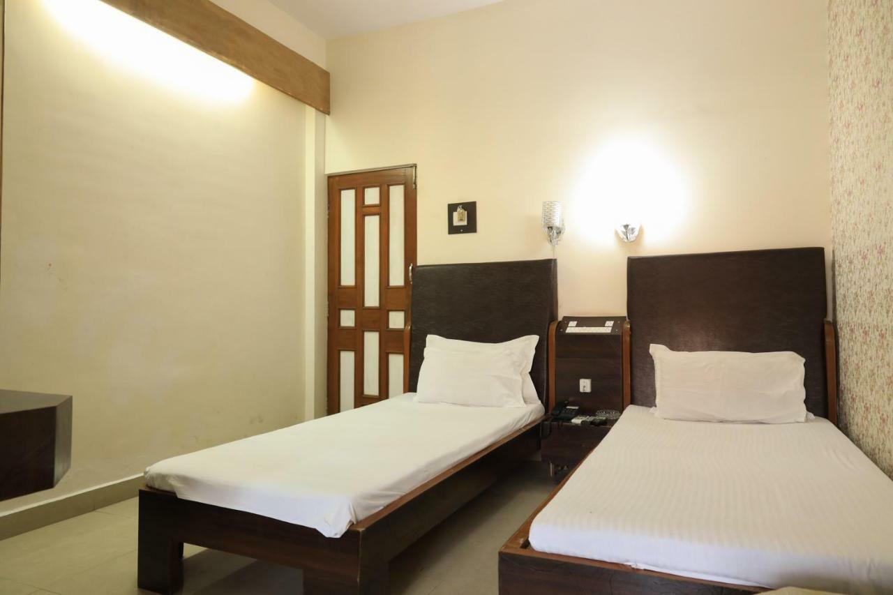 Hôtel Spot On 39820 Shree Vaibhav Saver à Nagpur Extérieur photo