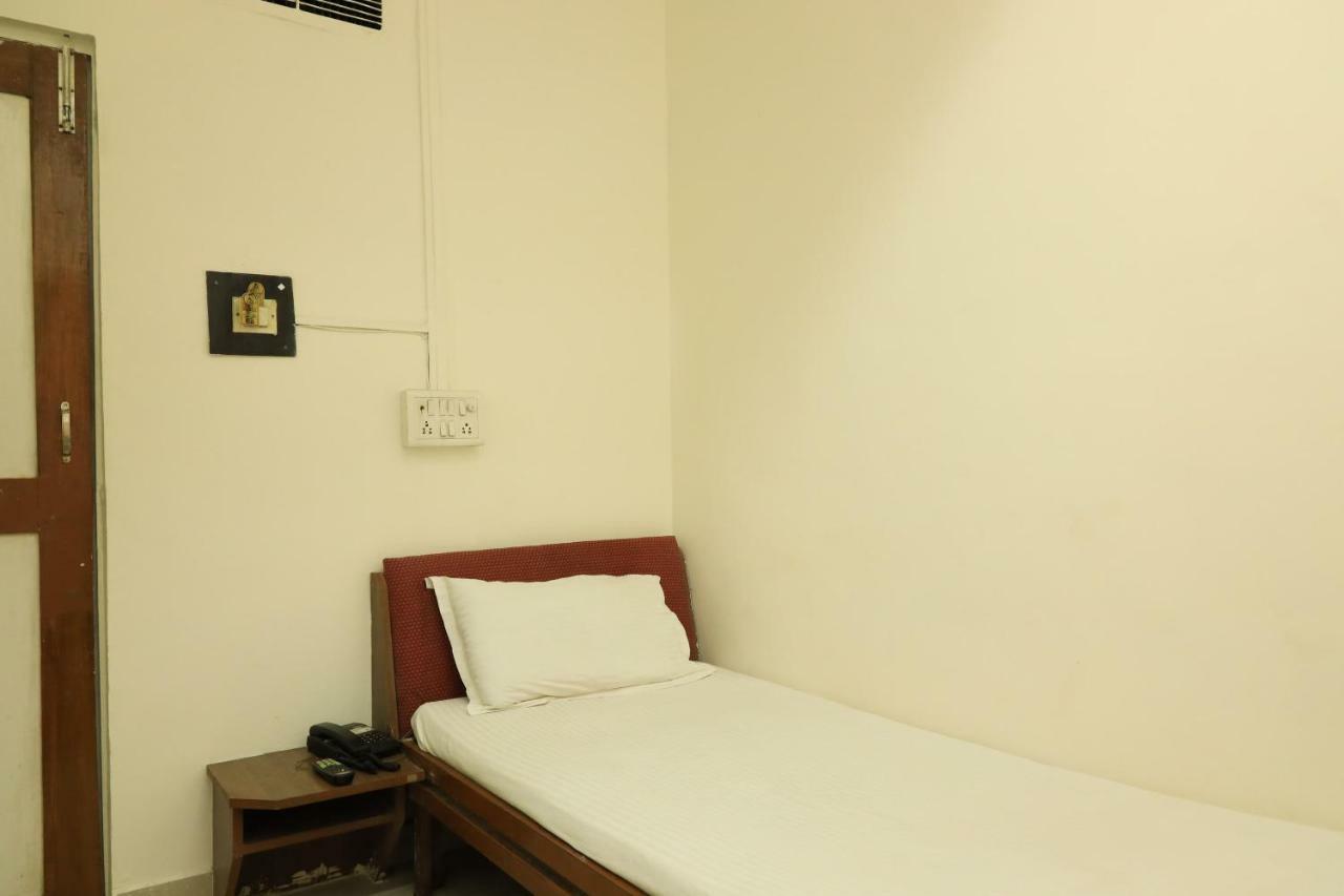 Hôtel Spot On 39820 Shree Vaibhav Saver à Nagpur Extérieur photo